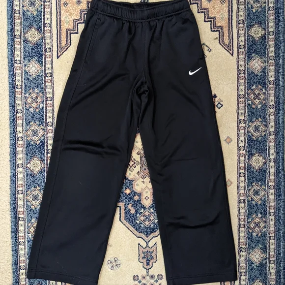 Nike Sweatpants - Picture 2 of 5